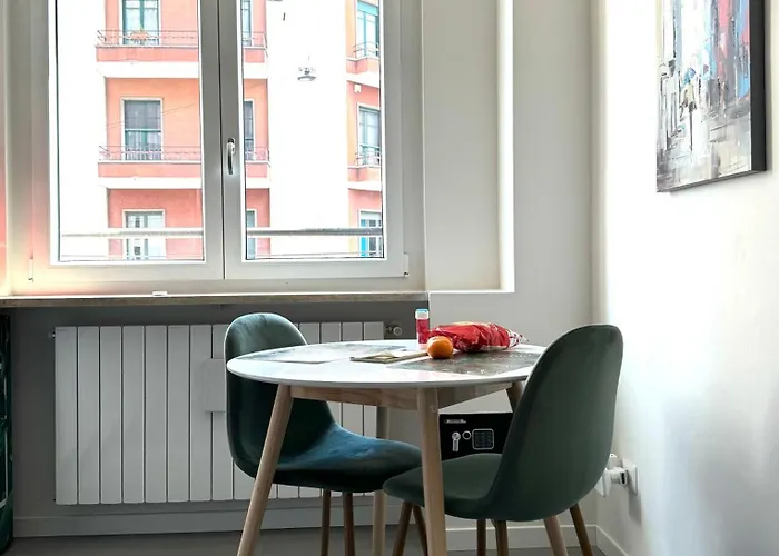 Rainbow Flat- Monolocale Luminoso شقة *