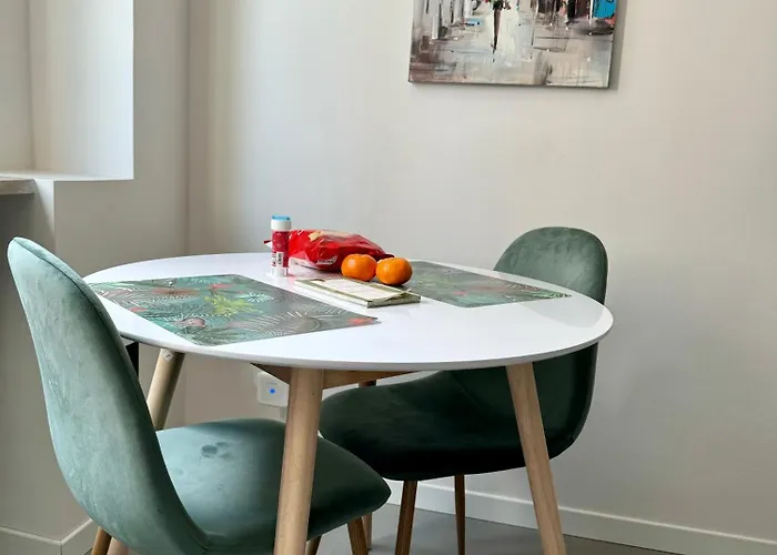 Rainbow Flat- Monolocale Luminoso * Milan